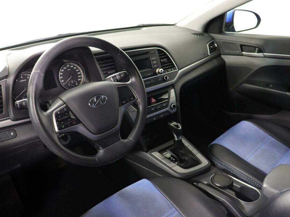 Hyundai Elantra 1.6 АКПП, 2017, 86 000 км фото 9