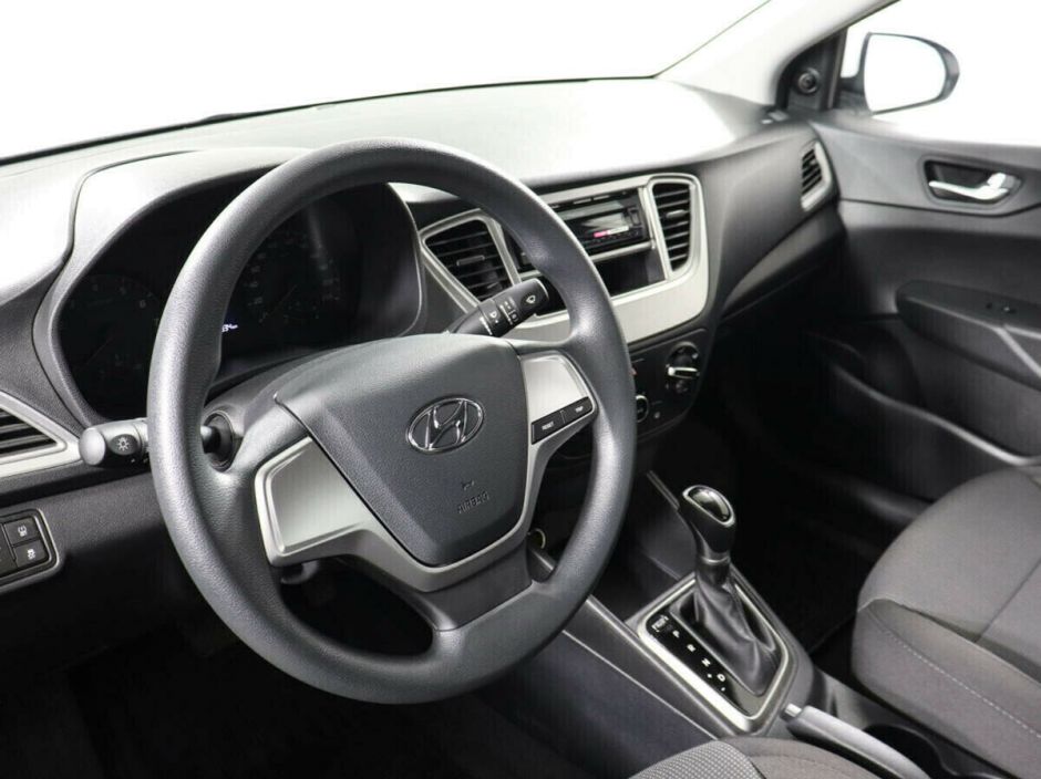 Hyundai Solaris 1.4 АКПП, 2020, 40 000 км фото 6