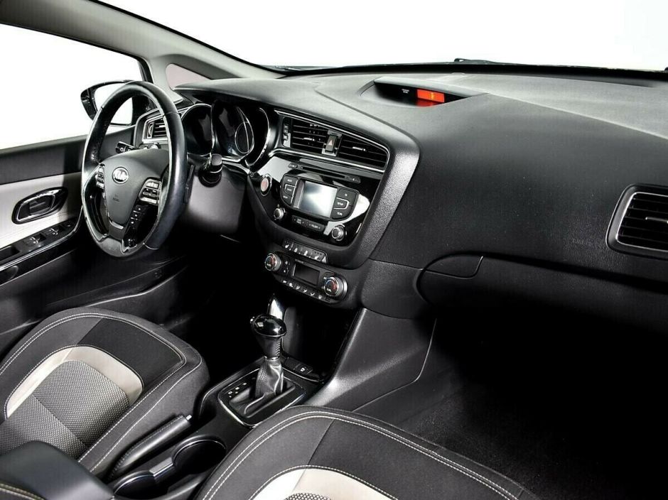 Kia Ceed 1.6 РКПП, 2017, 83 000 км фото 5