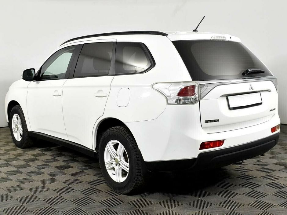 Mitsubishi Outlander 2.0 CVT, 2014, 112 000 км фото 4