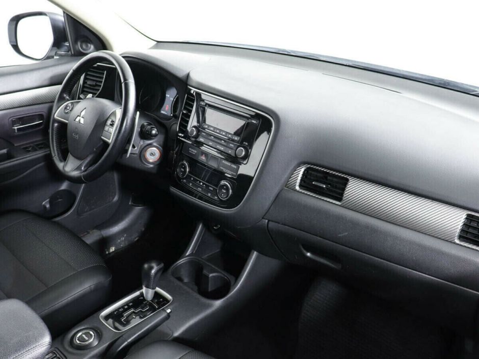 Mitsubishi Outlander 2.0 CVT, 2012, 136 000 км фото 9