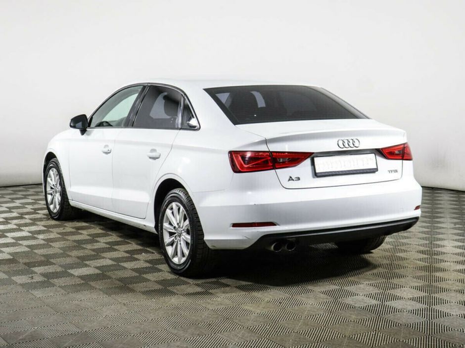 Audi A3 1.4 РКПП, 2015, 110 000 км фото 3