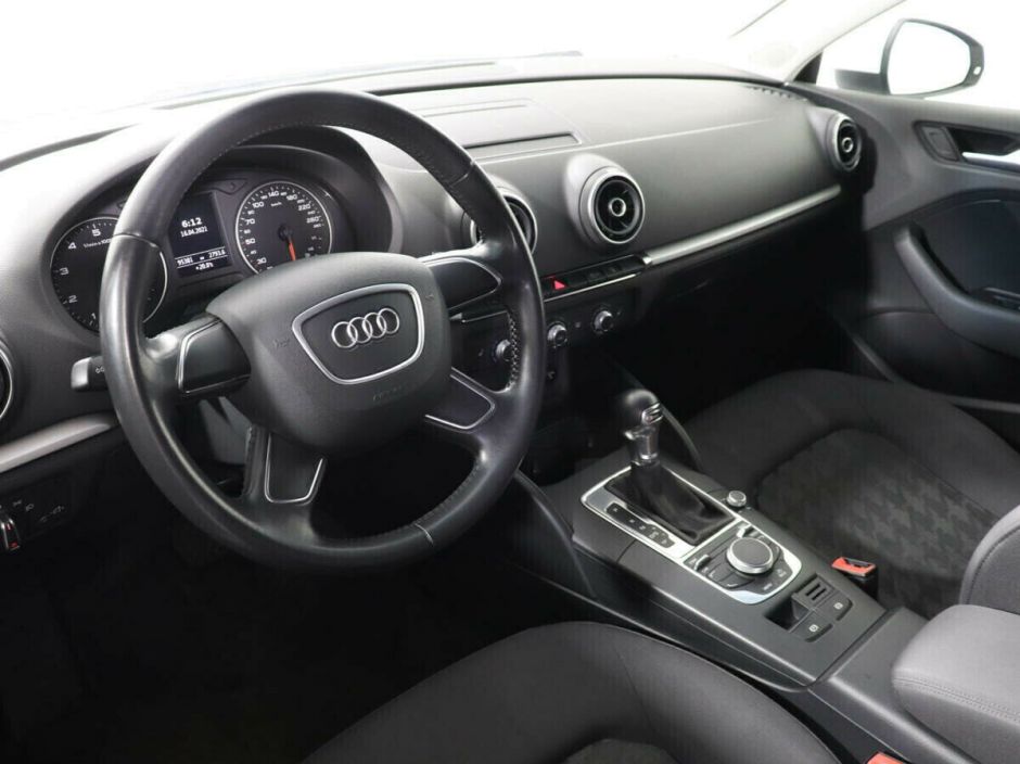 Audi A3 1.4 РКПП, 2015, 110 000 км фото 6