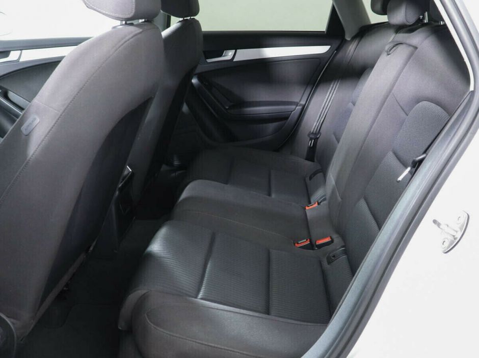 Audi A4 1.8 CVT, 2015, 100 000 км фото 9