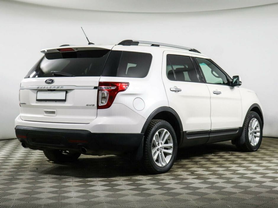 Ford Explorer 3.5 АКПП, 2012, 141 000 км фото 3