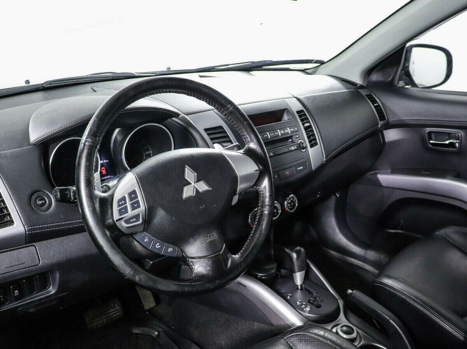 Mitsubishi Outlander 2.0 CVT, 2011, 156 000 км фото 8