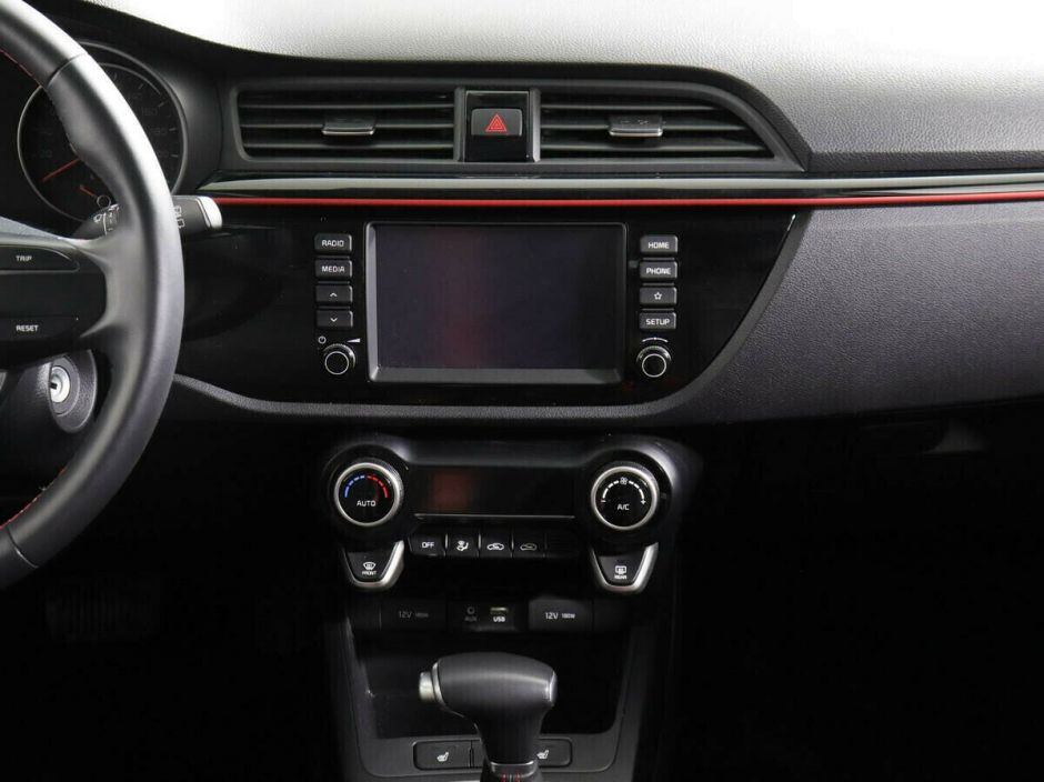 Kia Rio 1.6 АКПП, 2019, 50 000 км фото 9