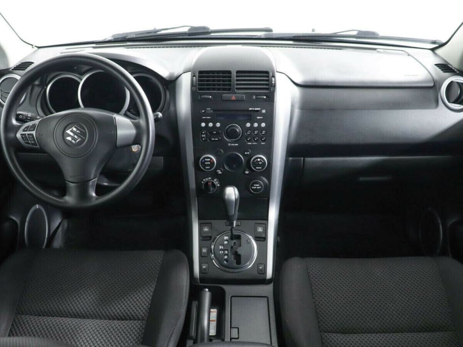 Suzuki Grand Vitara 2.4 АКПП, 2010, 170 000 км фото 8