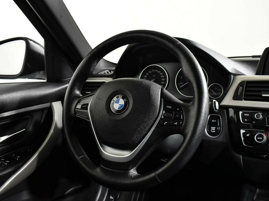 BMW 3 серии 1.5 АКПП, 2015, 96 000 км фото 9