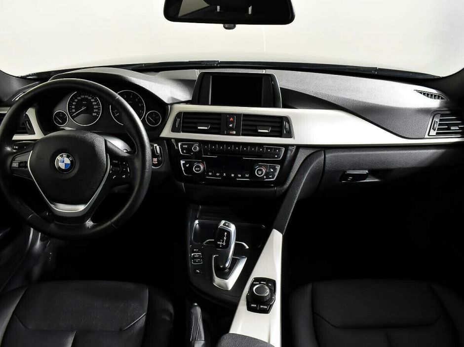 BMW 3 серии 1.5 АКПП, 2015, 96 000 км фото 11