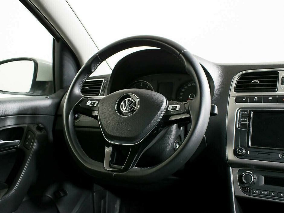 Volkswagen Polo 1.4 РКПП, 2018, 65 000 км фото 5