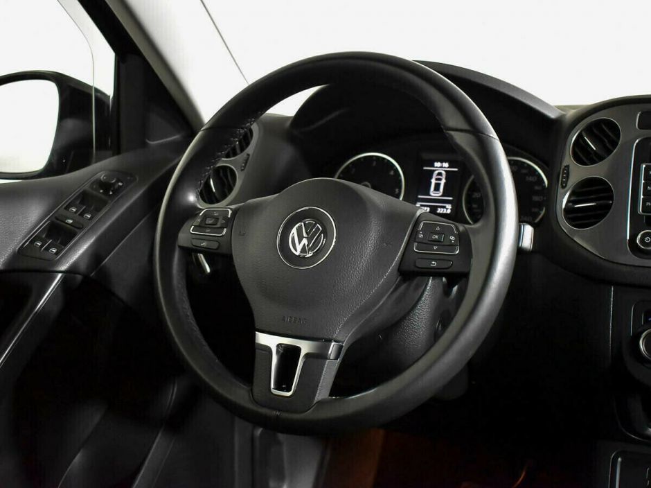 Volkswagen Tiguan 2.0 АКПП, 2012, 144 000 км фото 7
