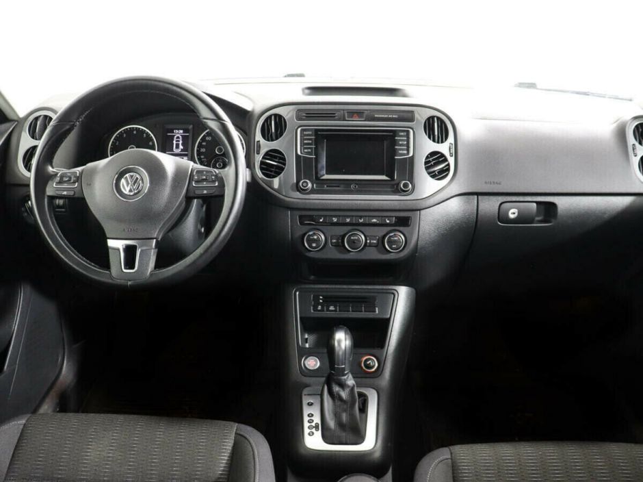 Volkswagen Tiguan 2.0 АКПП, 2014, 118 000 км фото 8