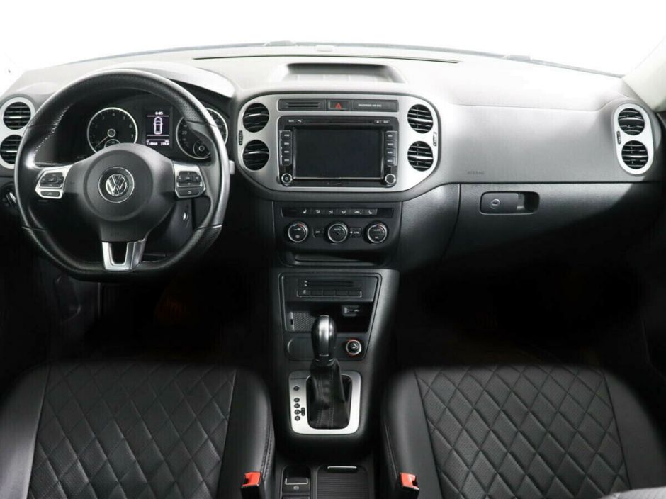 Volkswagen Tiguan 2.0 АКПП, 2013, 130 000 км фото 5