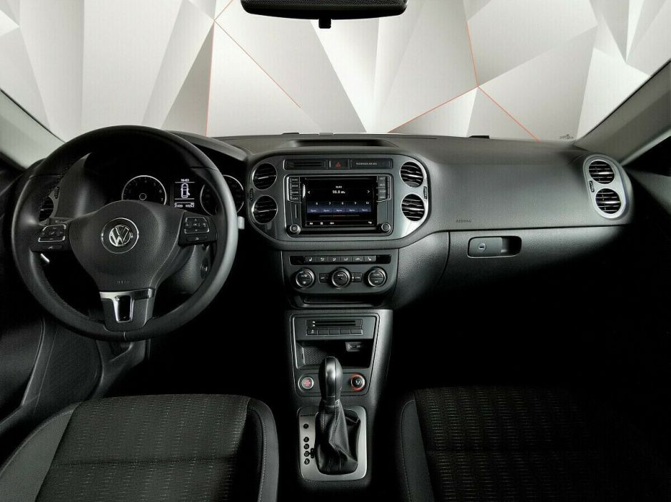 Volkswagen Tiguan 2.0 АКПП, 2013, 124 000 км фото 8