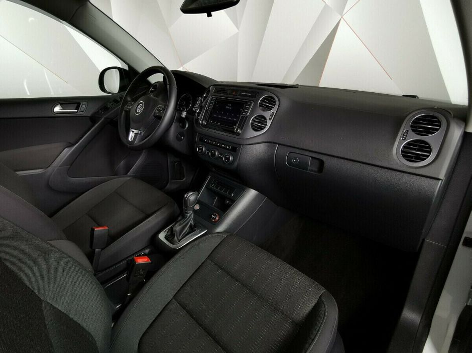 Volkswagen Tiguan 2.0 АКПП, 2013, 124 000 км фото 9