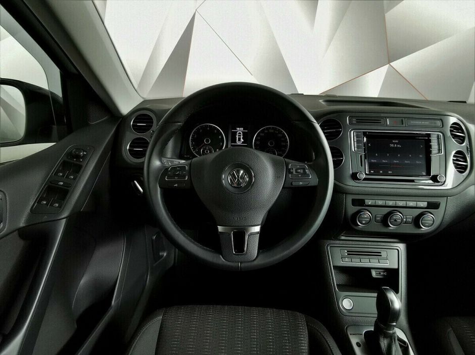 Volkswagen Tiguan 2.0 АКПП, 2013, 124 000 км фото 10