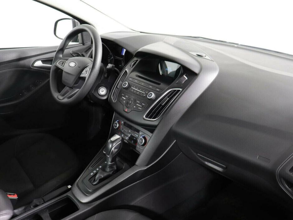 Ford Focus 1.6 РКПП, 2015, 100 000 км фото 5