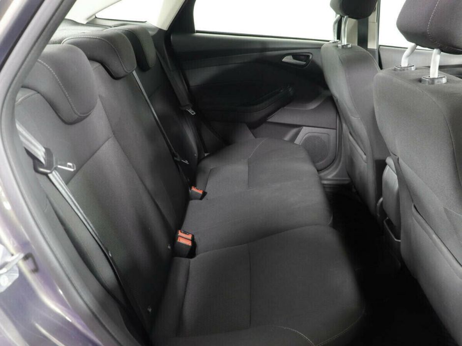 Ford Focus 1.6 РКПП, 2015, 100 000 км фото 6