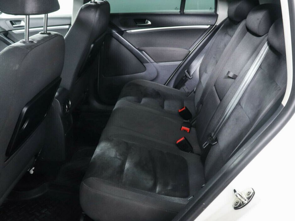 Volkswagen Tiguan 2.0 АКПП, 2012, 137 000 км фото 9