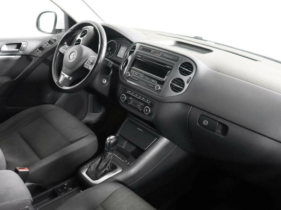 Volkswagen Tiguan 2.0 АКПП, 2013, 132 000 км фото 9