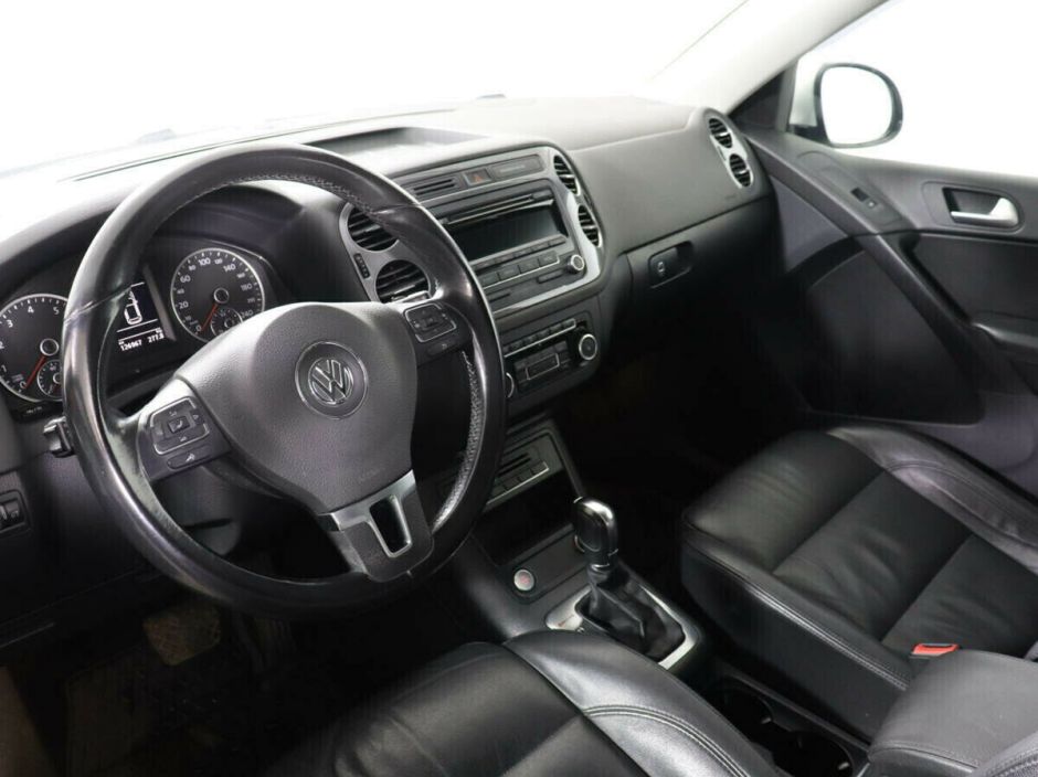 Volkswagen Tiguan 2.0 АКПП, 2013, 129 000 км фото 5