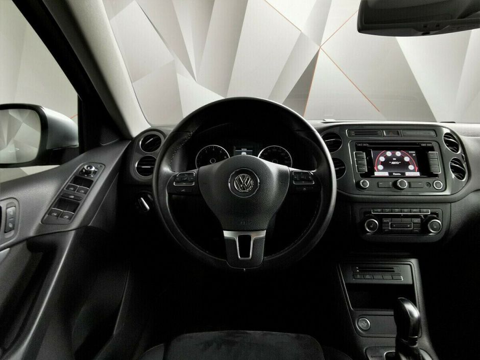 Volkswagen Tiguan 2.0 АКПП, 2012, 141 000 км фото 8