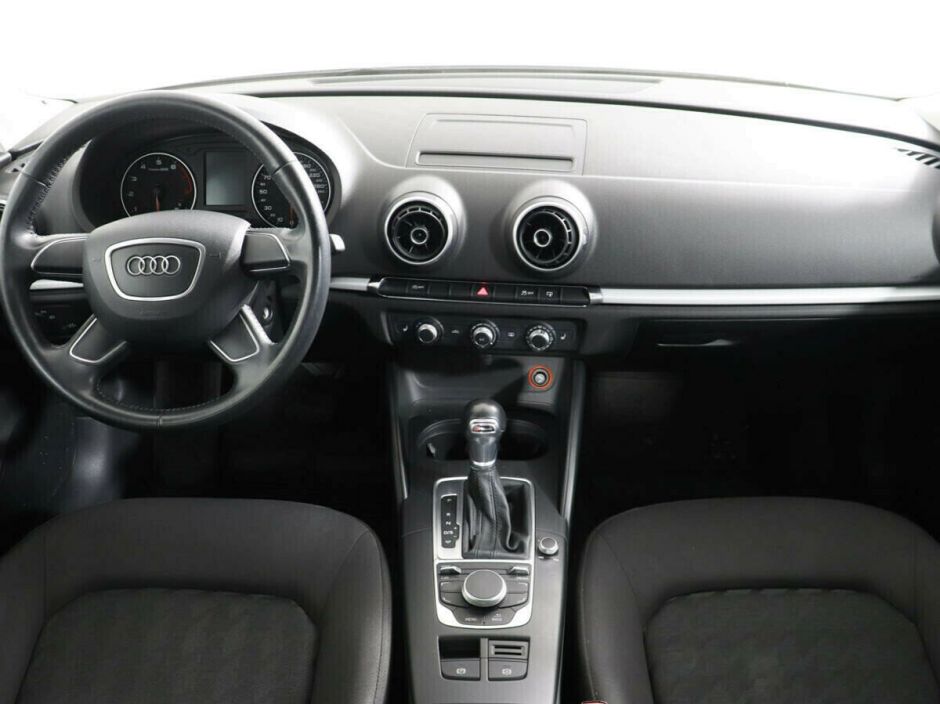 Audi A3 1.4 РКПП, 2015, 106 000 км фото 6