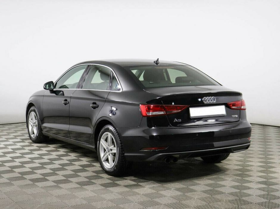 Audi A3 1.5 РКПП, 2017, 86 000 км фото 3