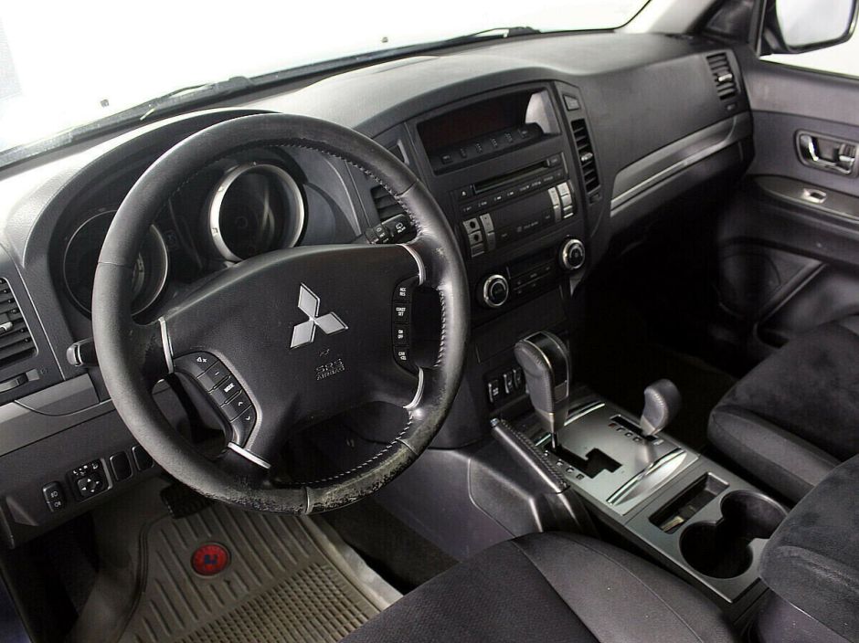 Mitsubishi Pajero 3.2 АКПП, 2007, 198 000 км фото 3