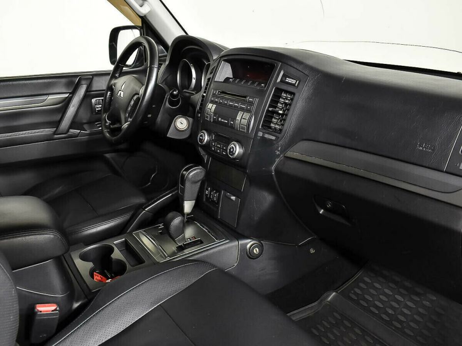 Mitsubishi Pajero 3.0 АКПП, 2010, 159 000 км фото 8