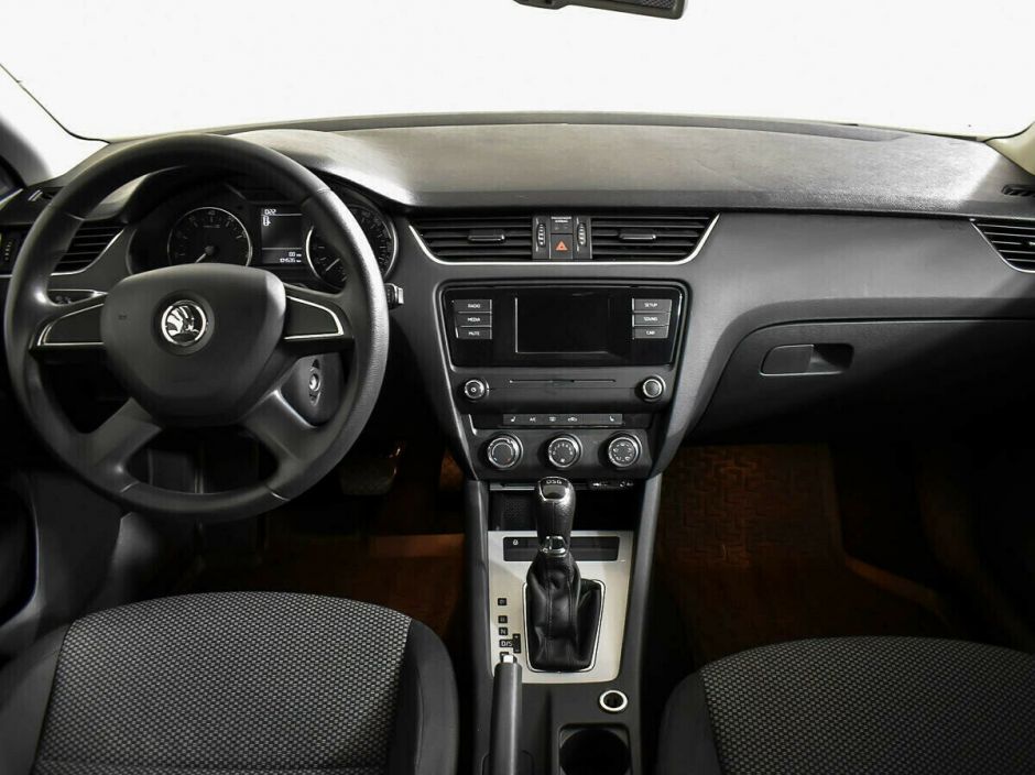 Skoda Octavia 1.4 РКПП, 2015, 95 000 км фото 9
