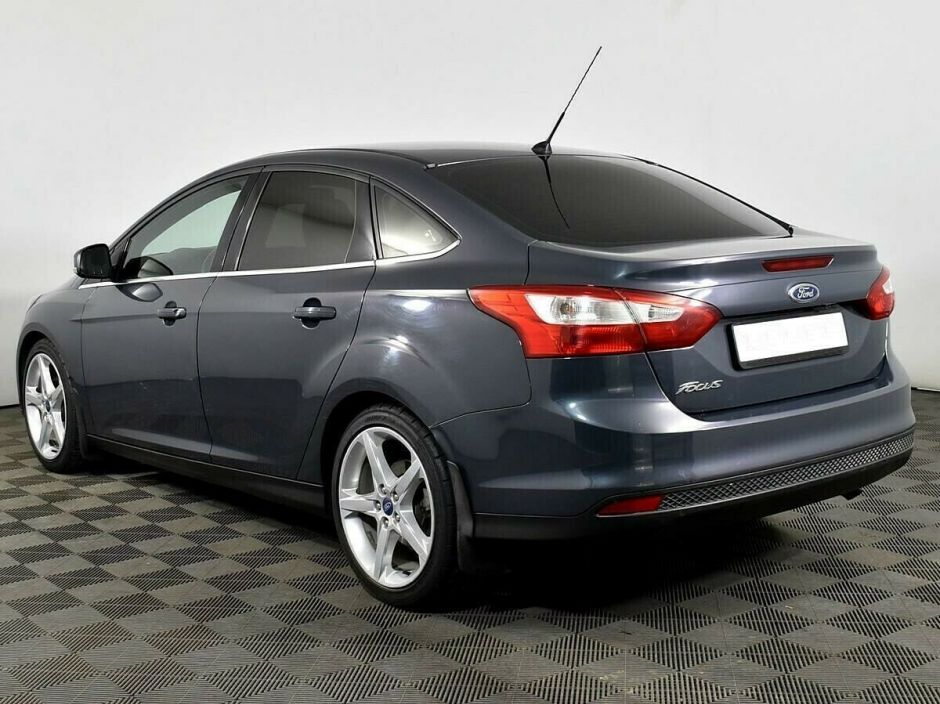 Ford Focus 1.6 РКПП, 2013, 120 000 км фото 3