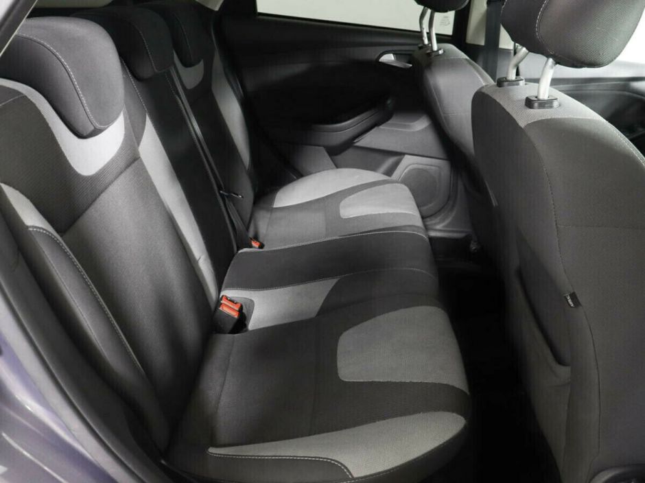 Ford Focus 1.6 РКПП, 2014, 114 000 км фото 10