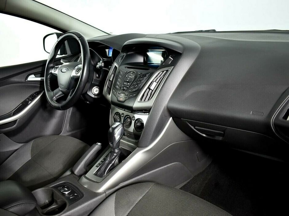 Ford Focus 1.6 РКПП, 2014, 119 000 км фото 6