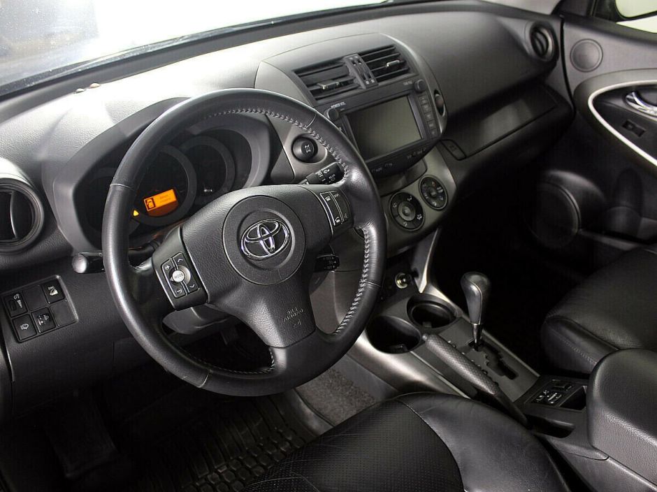 Toyota RAV4 2.5 АКПП, 2012, 144 000 км фото 3