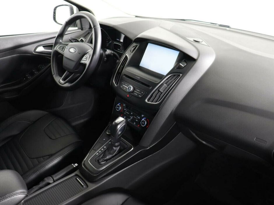 Ford Focus 1.6 РКПП, 2015, 109 000 км фото 6