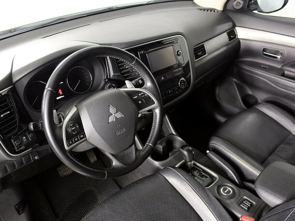 Mitsubishi Outlander 2.4 CVT, 2013, 131 000 км фото 7