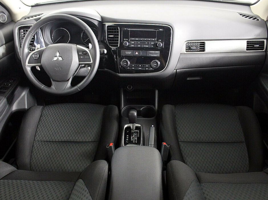Mitsubishi Outlander 2.4 CVT, 2014, 110 000 км фото 3