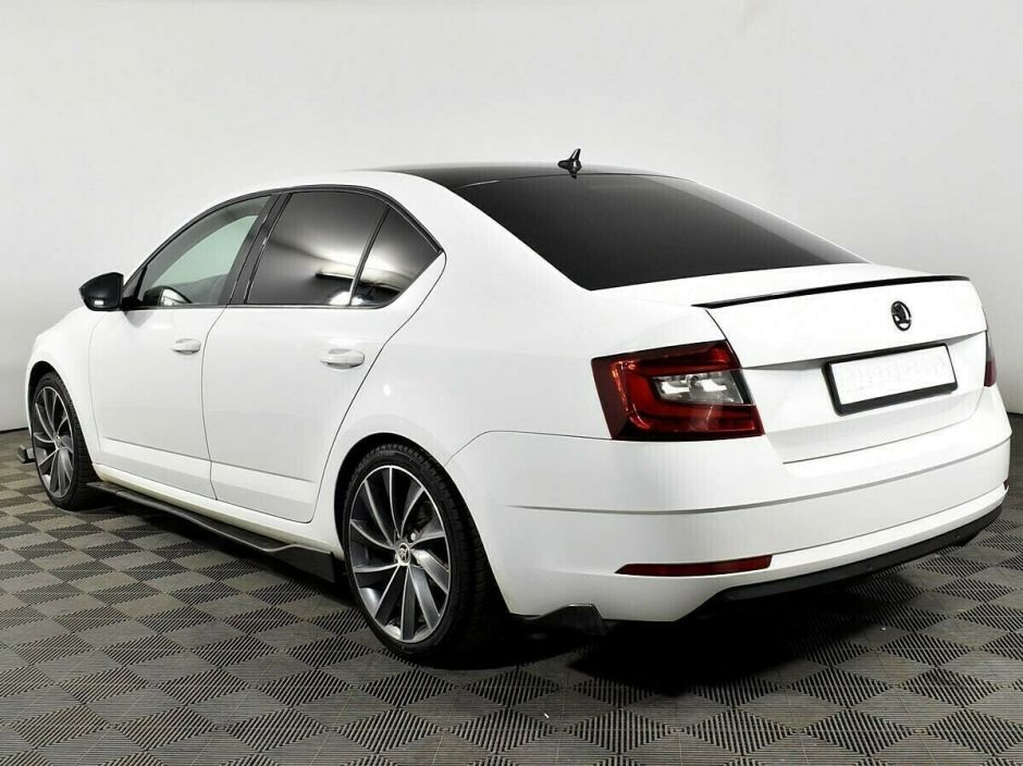 Skoda Octavia 1.8 РКПП, 2019, 47 000 км фото 3
