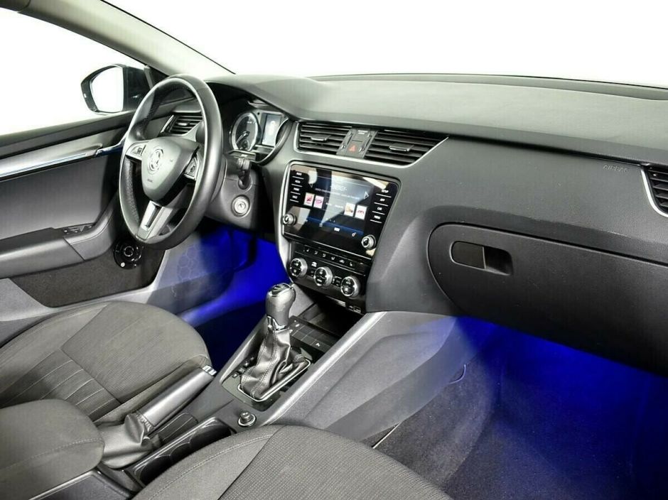 Skoda Octavia 1.8 РКПП, 2019, 47 000 км фото 5