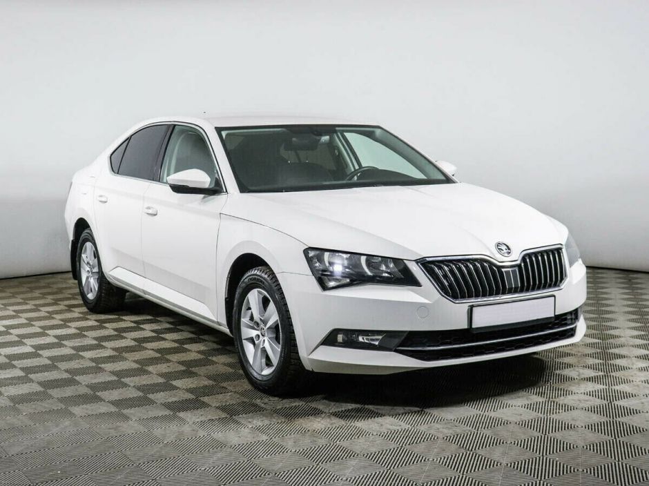 Skoda Superb 1.4 РКПП, 2015, 99 000 км фото 2
