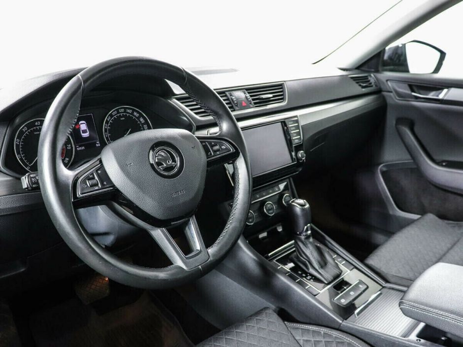 Skoda Superb 1.8 РКПП, 2016, 89 000 км фото 6