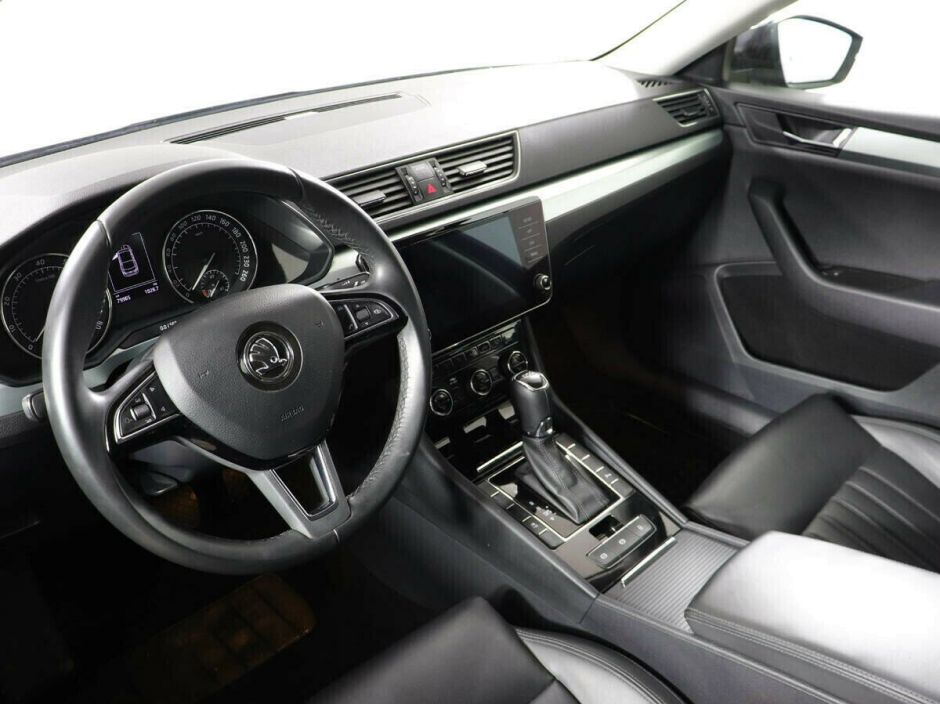 Skoda Superb 1.5 РКПП, 2019, 62 000 км фото 9