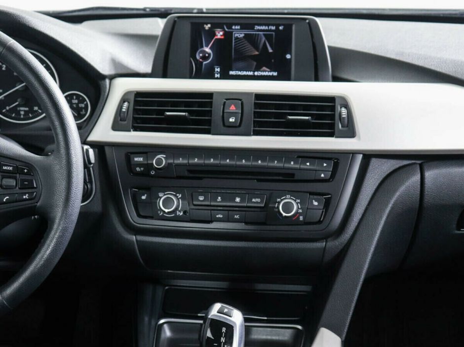 BMW 3 серии 1.6 АКПП, 2014, 119 000 км фото 9