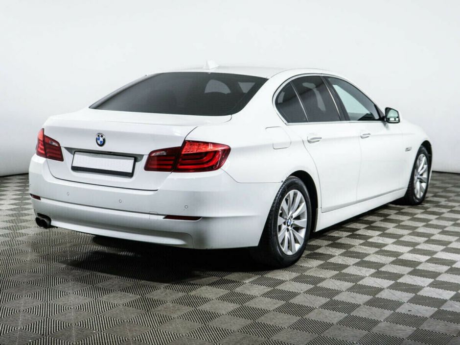 BMW 5 серии 2.0 АКПП, 2013, 130 000 км фото 4