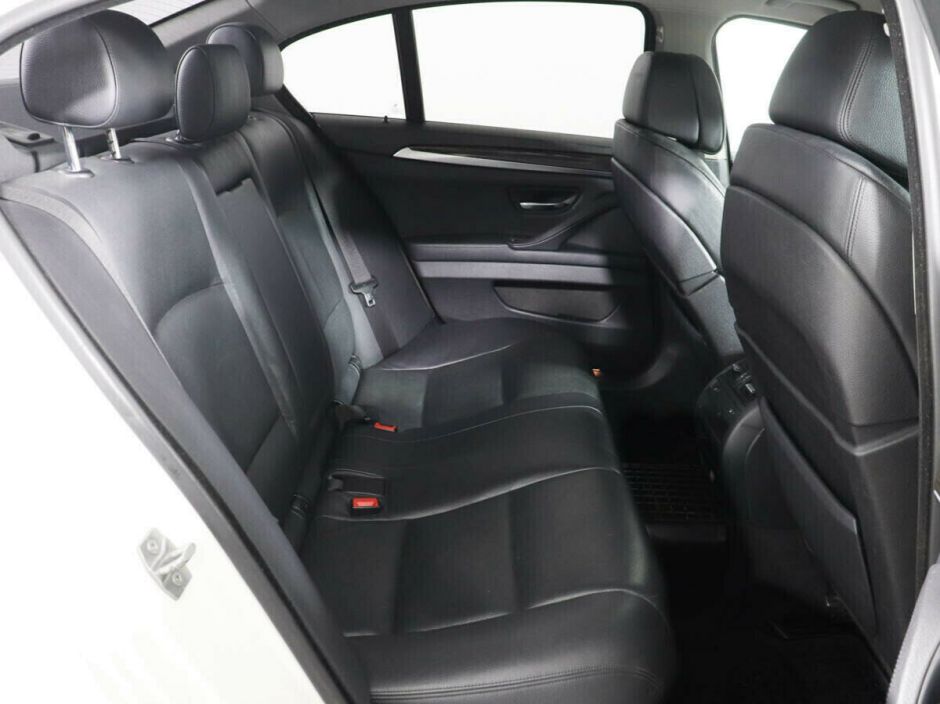 BMW 5 серии 2.0 АКПП, 2013, 130 000 км фото 8
