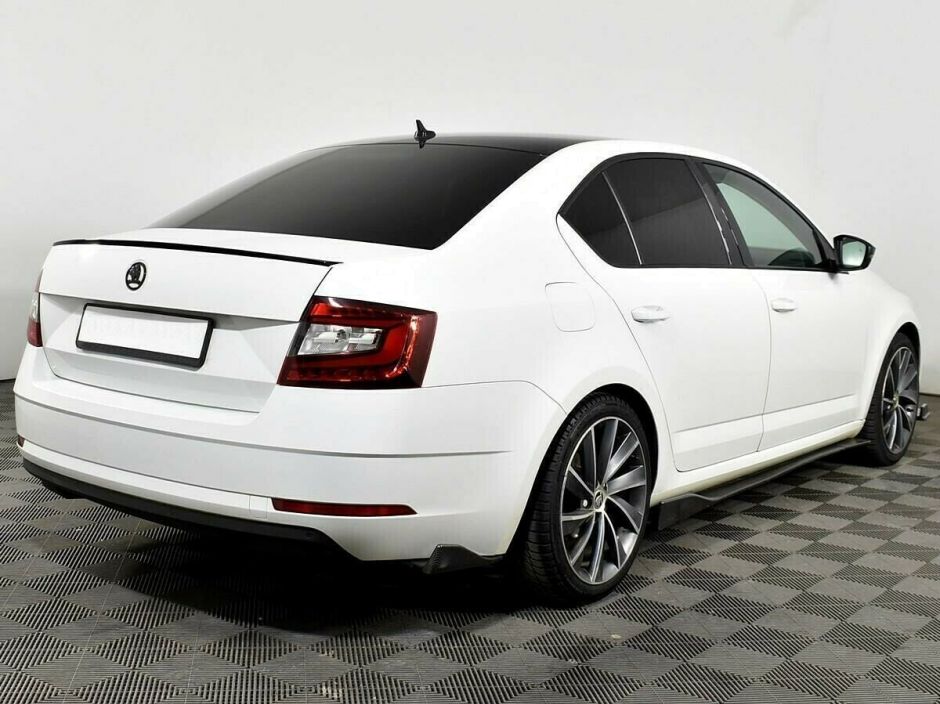 Skoda Octavia 1.6 АКПП, 2018, 59 000 км фото 4
