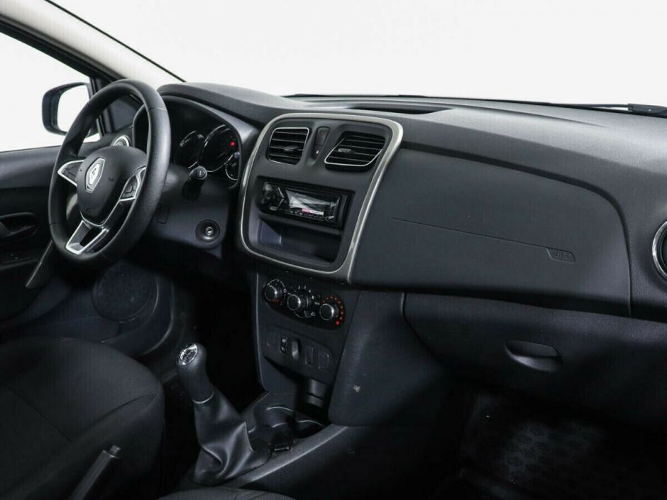 Renault Sandero 1.6 МКПП, 2018, 72 000 км фото 6