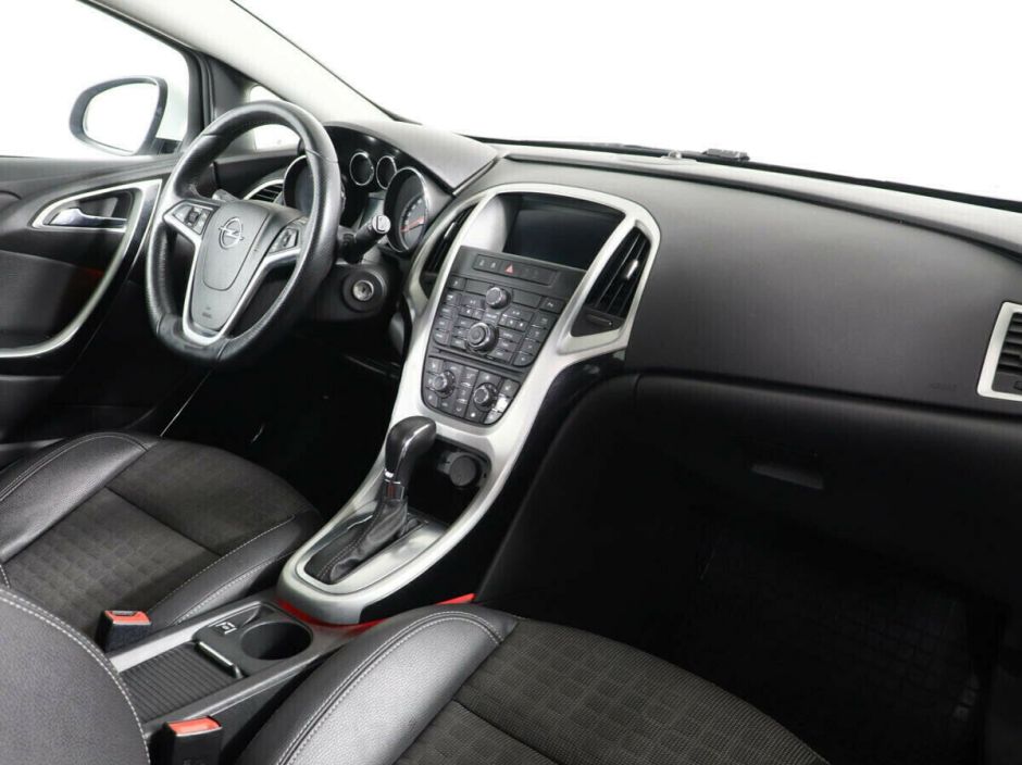 Opel Astra 1.4 АКПП, 2012, 143 000 км фото 7
